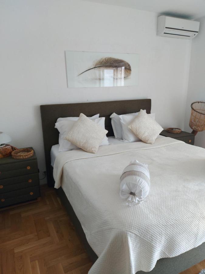 Iris Apartman *