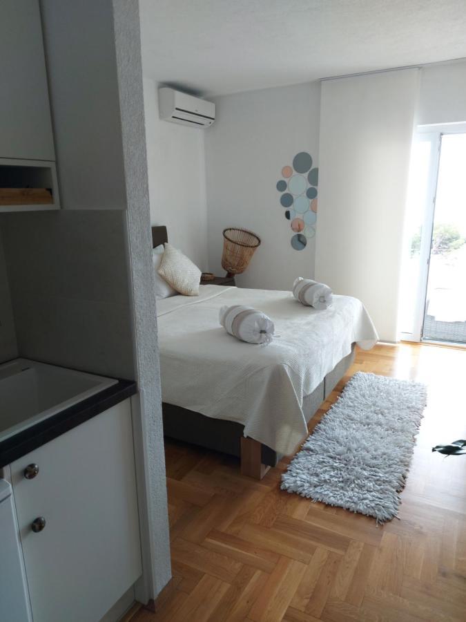 Apartman Iris *