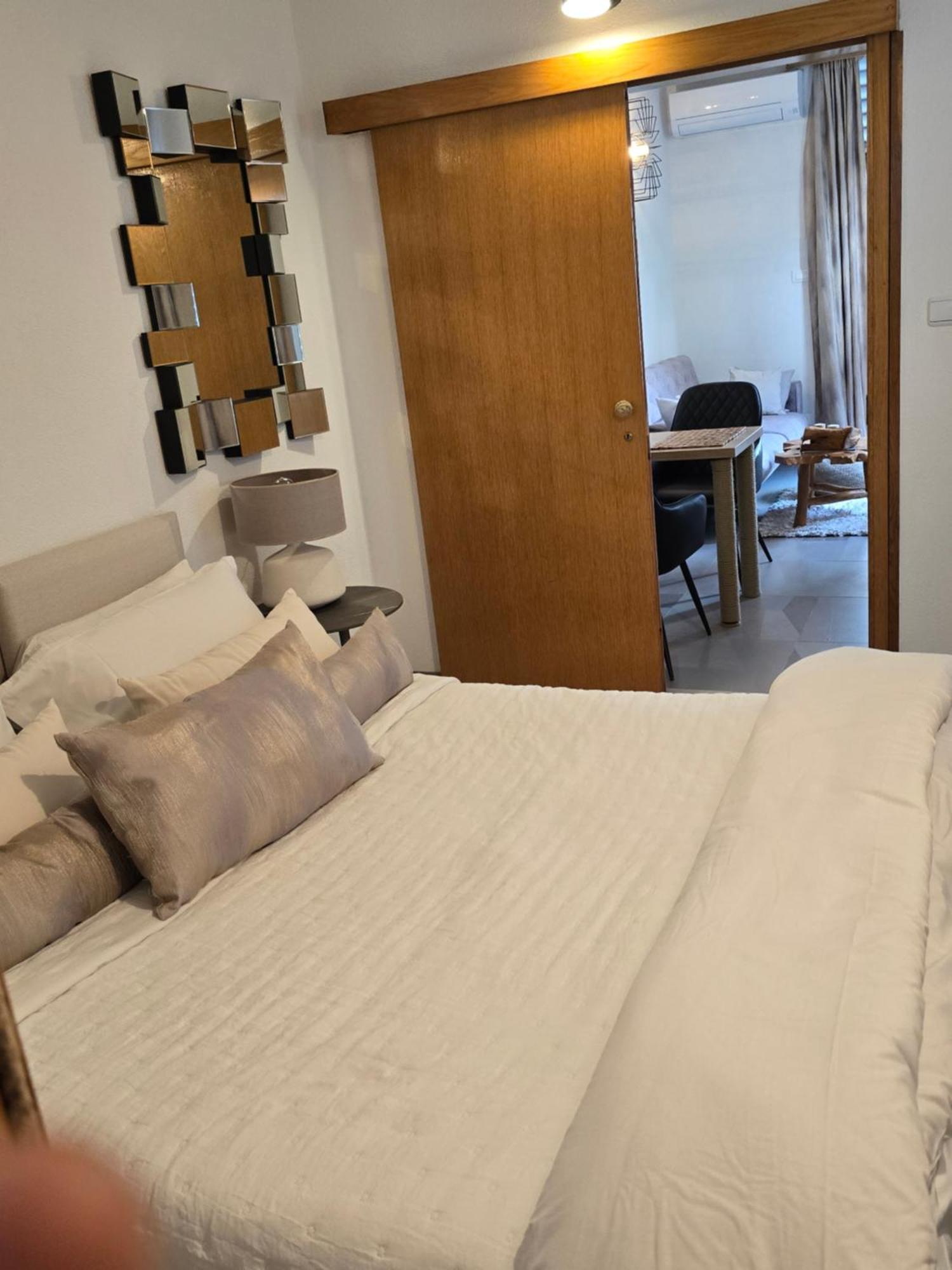 Iris Apartman *